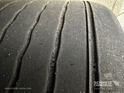 Schmitz Cargobull Curtainsider Mega