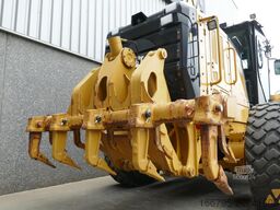 Caterpillar 140M2