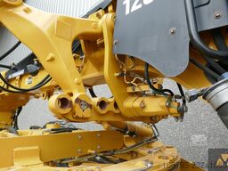Caterpillar 120M2