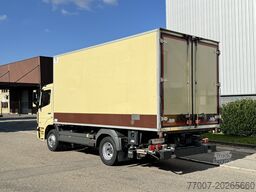 Mercedes-Benz Atego 1323L 4-Fleisch-Rohrbahnen TK T600