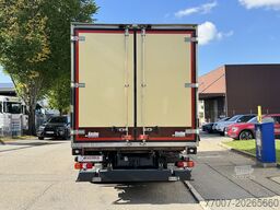 Mercedes-Benz Atego 1323L 4-Fleisch-Rohrbahnen TK T600