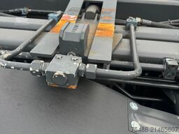 Mercedes-Benz ACTROS MP III 2548