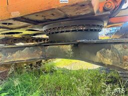 Fiat-Hitachi FH200LC.3 Excavator with Grading Bucket