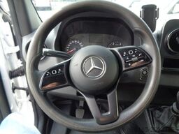 MERCEDES-BENZ Sprinter 215 CDI Doka 1. Hand Klima
