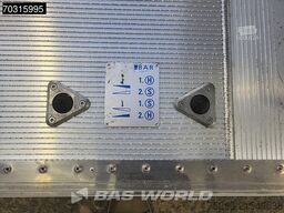 Mercedes Actros 2532 6X2 2000kg Ladebordwand Steering Ax...