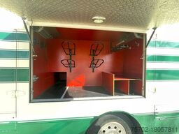 DAF LF 55250 Niehoffaufbau 6 Pferde