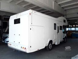 ROLLER TEAM Ford Transit Kronos 170PS Automatik