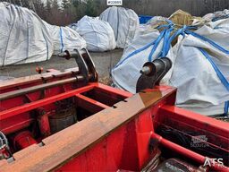 Istrail hooklift trailer