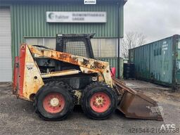 Bobcat compact loader