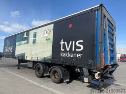 Kel-Berg Curtainsider / Planenauflieger / Gardin