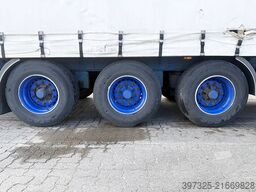 Kel-Berg Curtainsider / Planenauflieger / Gardin