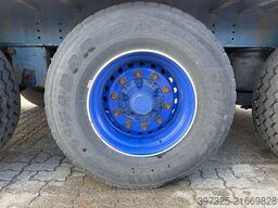 Kel-Berg Curtainsider / Planenauflieger / Gardin