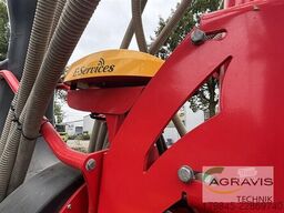 Väderstad TEMPO TPV 8 + Fronttank FH 2200