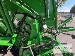 John Deere V461R