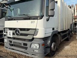 MERCEDES-BENZ Actros 2532 6x2 MP3 Faun Power Press 524