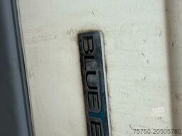 MERCEDES-BENZ Actros 2532 6x2 MP3 Faun Power Press 524