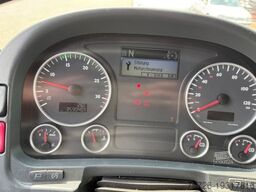 MAN 8.220 gr Haus 7Sitzplätze Möbelkoffer Top