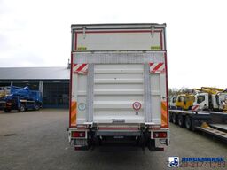 Volvo FL 240 4x2 curtain sider