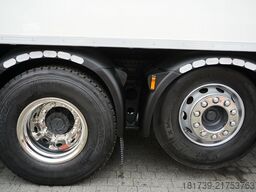 DAF XF 450 6×2 E6 / Refrigerator Lacapit/FRC