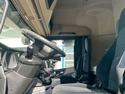 MERCEDES-BENZ 2545 LL 6x2/4 Koffer Doppelstock LBW Giga