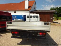 MERCEDES-BENZ 711 DOKA /Pritsche 4,20 l