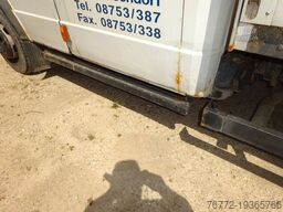 MERCEDES-BENZ 711 DOKA /Pritsche 4,20 l