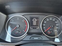 VW Crafter 35 Kombi 9 Sitzer Rollstuhlrampe Hochdach PDC KAMERA