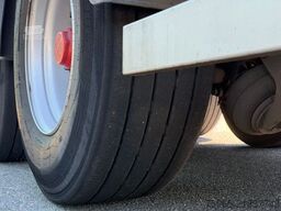 KRAKER CF200 CF-Z WALKING FLOOR 2X LIFT AXLE DISC BRAKE