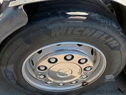 MERCEDES-BENZ Actros 2542 / Volumen / German / wenig KM
