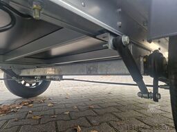 Variant schwarzer Kofferanhänger Rampe Seitentür