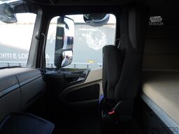 Mercedes-Benz ACTROS 1848