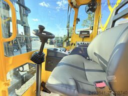 Combilift C5000 DIESEL TRIPLEX SCALE POSITIONER