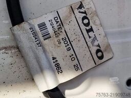 Volvo FH 16.750 XL 8x4*4 - Carrier Supra 1150 MT - Bi...