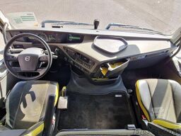 Volvo FH 16.750 XL 8x4*4 - Carrier Supra 1150 MT - Bi...