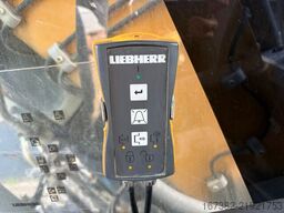 Liebherr A918