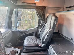 Mercedes-Benz Arocs 3253 tridem hook truck