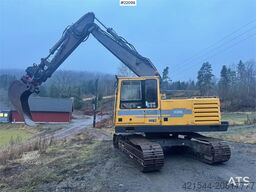Volvo EC200 crawler excavator with rototilt and narrow b
