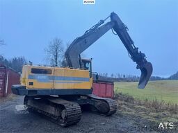 Volvo EC200 crawler excavator with rototilt and narrow b