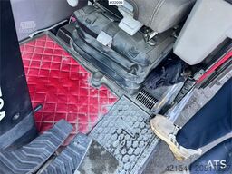 Volvo EW160E wheeled excavator with rototilt and two buc