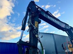 Volvo EW160E wheeled excavator with rototilt and two buc