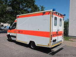 MERCEDES-BENZ Nr.144 Sprinter 516 CDI RTW 1.Hand / Klima