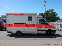 MERCEDES-BENZ Nr.144 Sprinter 516 CDI RTW 1.Hand / Klima