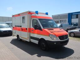 MERCEDES-BENZ Nr.144 Sprinter 516 CDI RTW 1.Hand / Klima
