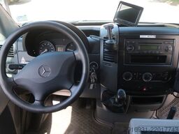 MERCEDES-BENZ Nr.144 Sprinter 516 CDI RTW 1.Hand / Klima