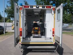 MERCEDES-BENZ Nr.144 Sprinter 516 CDI RTW 1.Hand / Klima