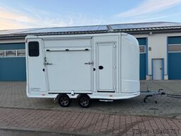 Dickenherr 2-Pferdeanhänger mit Wohnabteil