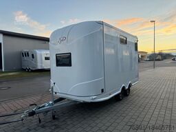 Dickenherr 2-Pferdeanhänger mit Wohnabteil