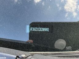 Peugeot E-Expert 100% elektrisch kippende zijlader