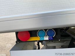 Peugeot E-Expert 100% elektrisch kippende zijlader