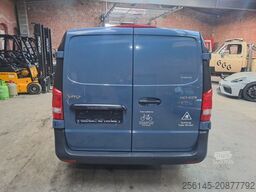 MERCEDES-BENZ Vito Kasten 110 Kamera Tempom. Klima Tüv neu E6
